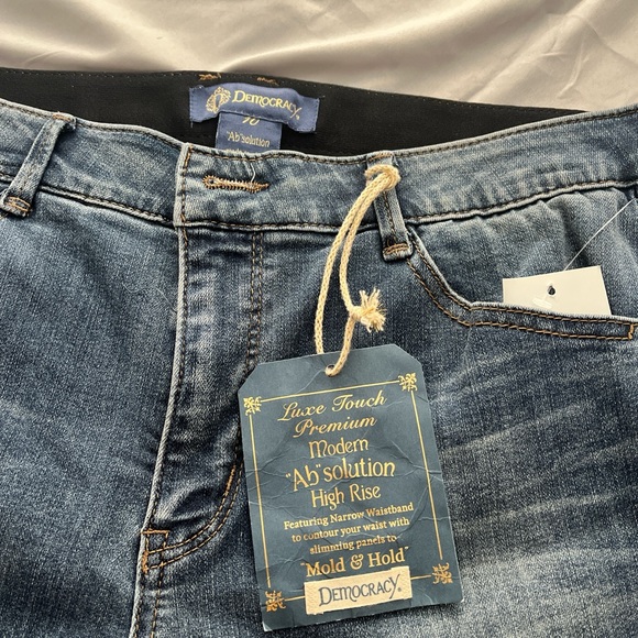 Democracy Curve Equality Skinny Jeans Size 10 Medium Wash Stretch Denim NWT - Picture 7 of 7
